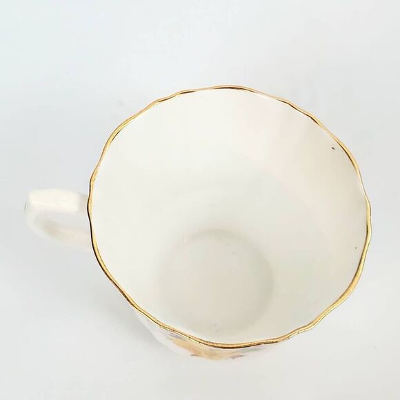 Royal Imperial Bone China Teacup Yellow Daffodils Floral Gold Trim England - Picture 5 of 8